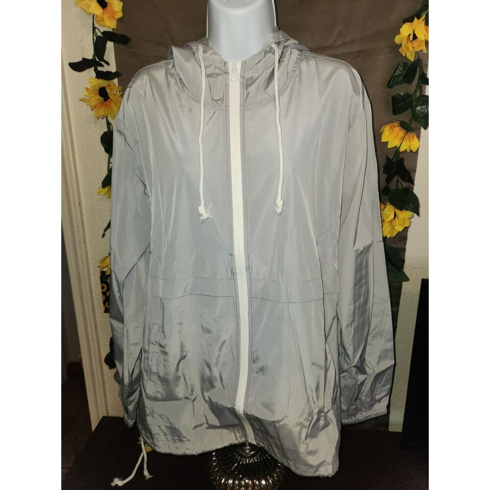 IN'VOLAND Women's NWT Plus Size 18W Lightweight Hooded Windbreaker Jacket Silver